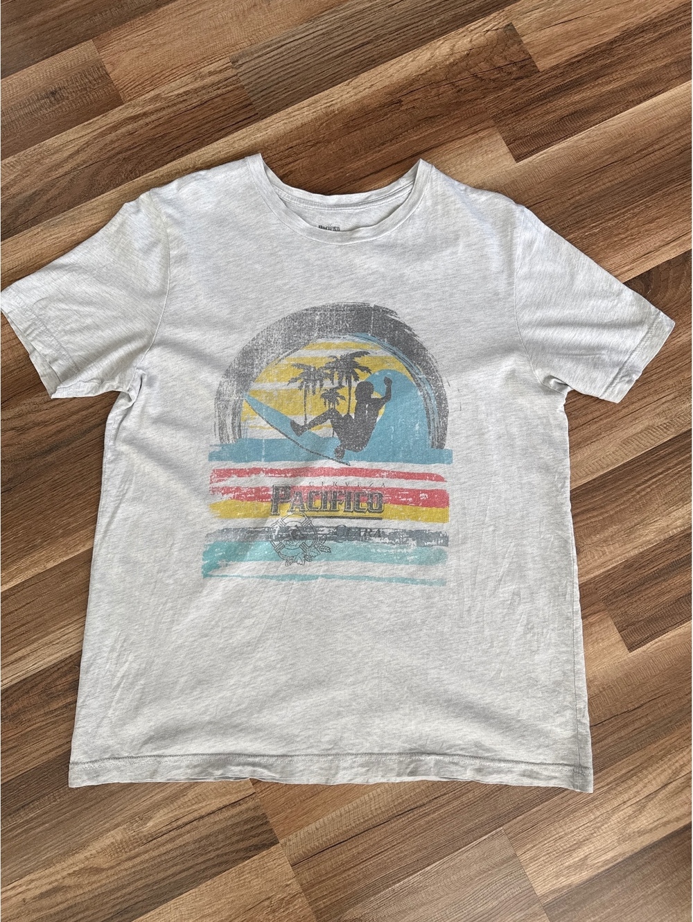 Pacifico Clara Surf Graphic T Shirt Mens Large Made USA Beach Beer Tee